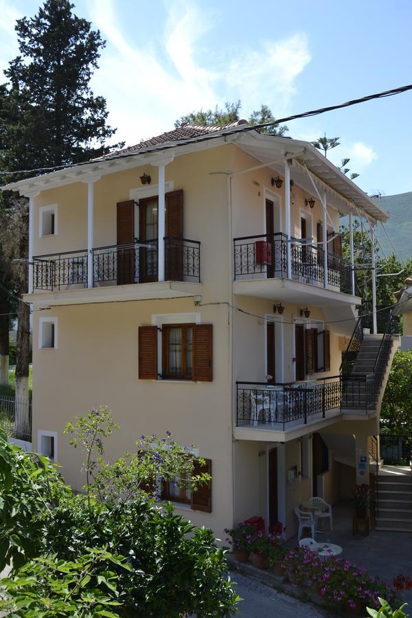 Geroulis Stefanos Studios Vasiliki  Exterior photo